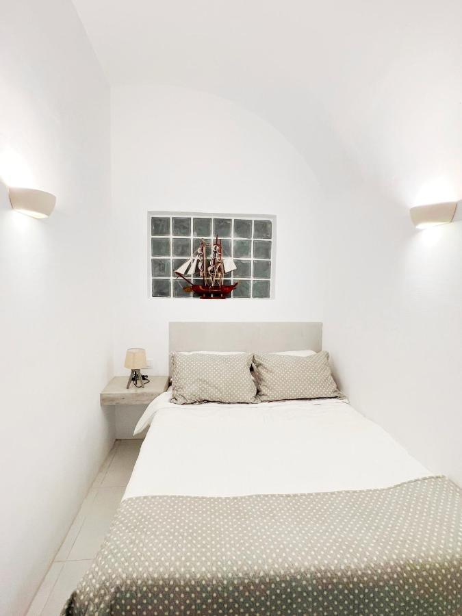 Villa Poli Cave House Santorini